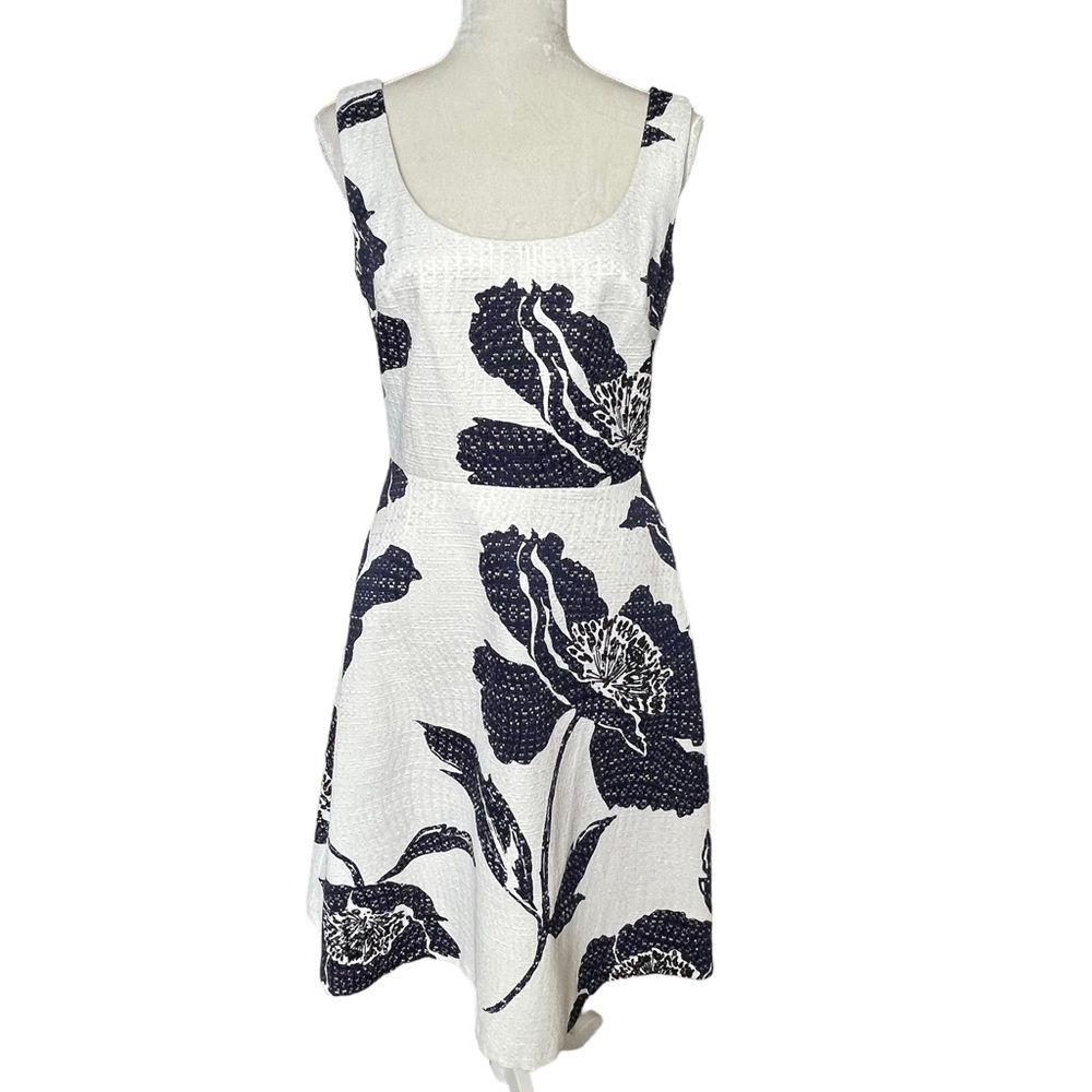 W by Worth Women’s Textured Floral Print Dress Size 4 Sleeveless Fit & Flared